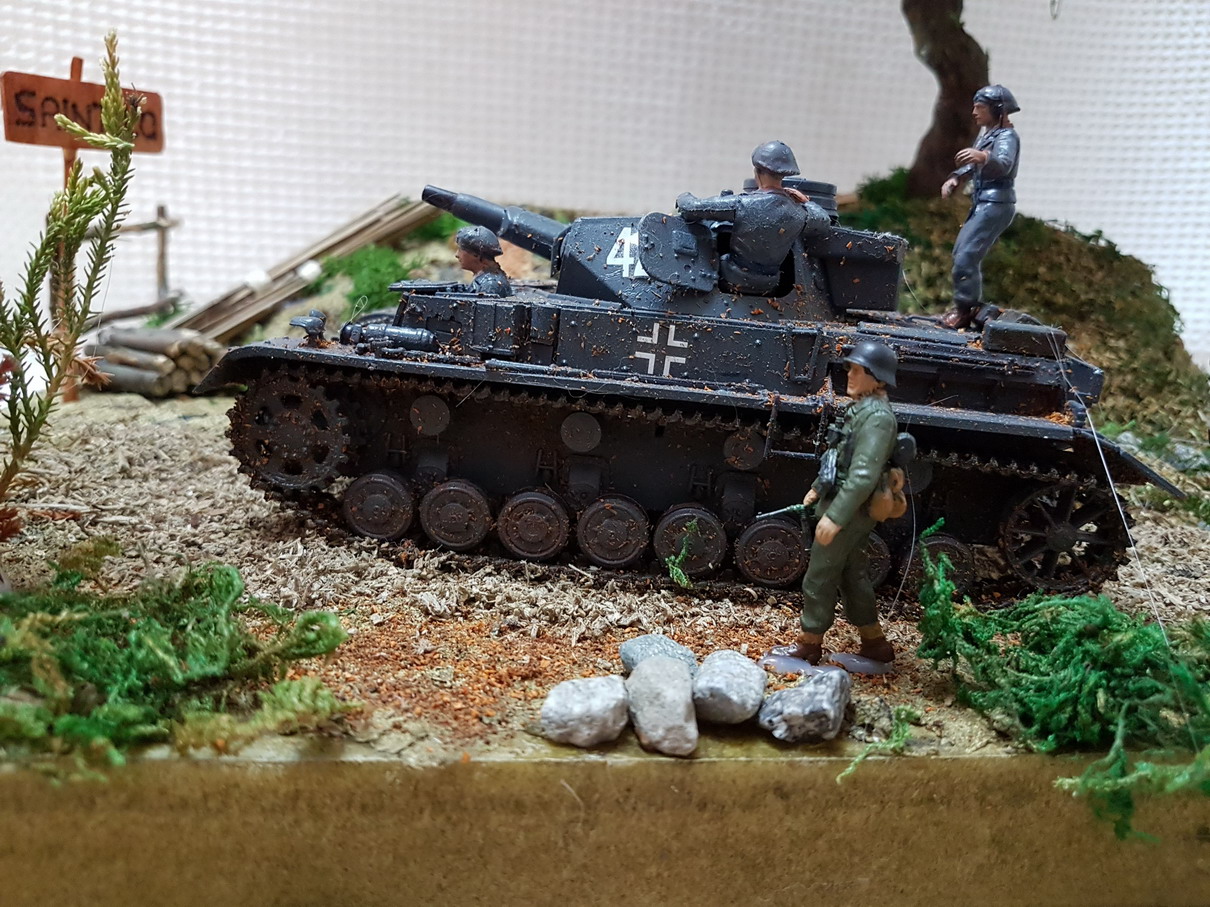 DIORAMA MILITARE TEDESCO 2. GUERRA MONDIALE ambientato nel territorio francese del 1944 - immagine 4