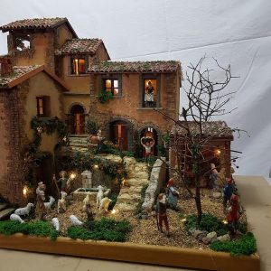 Grande diorama di Presepe in stile antico borgo